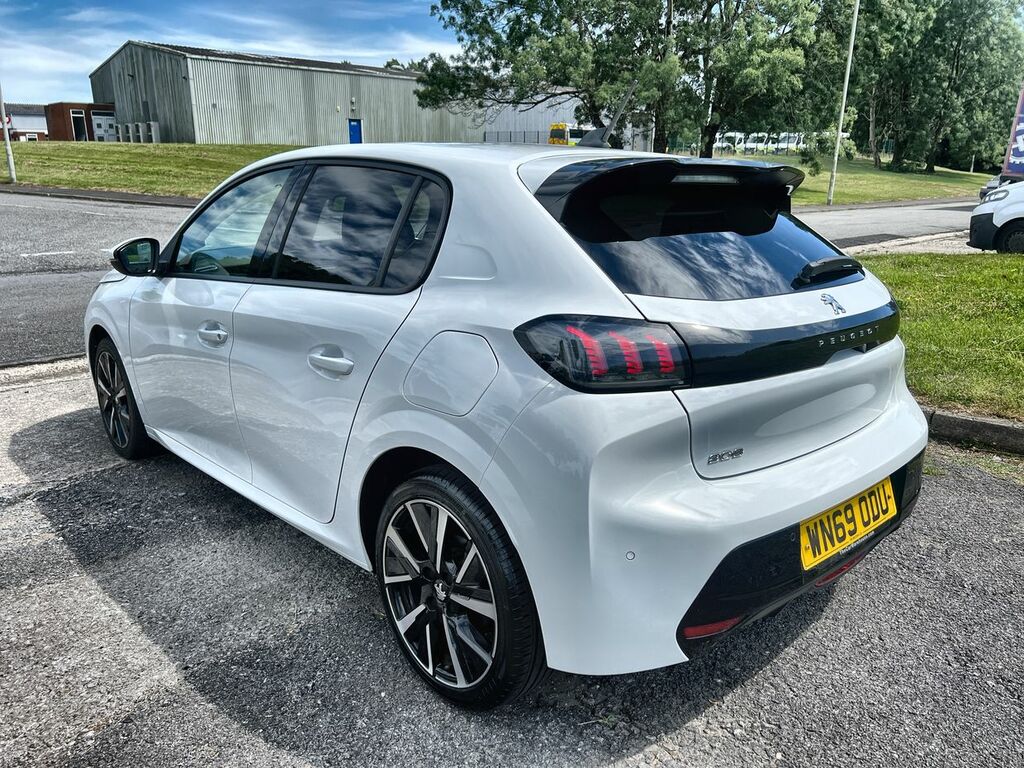 Peugeot 208 Puretech Allure Ss White #5