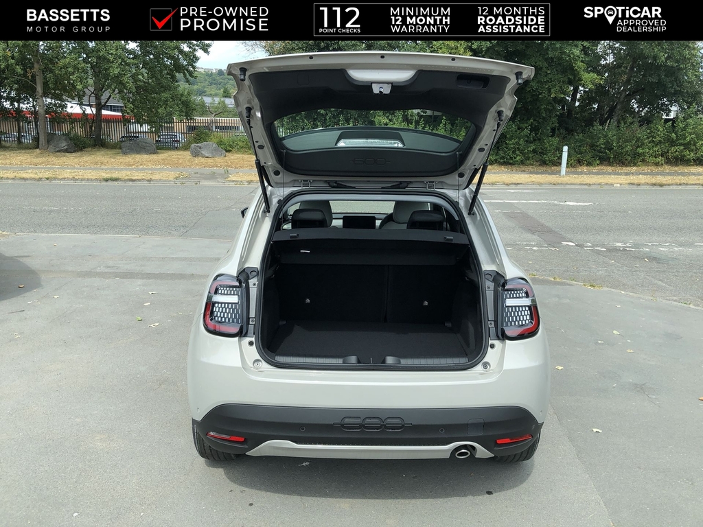 Fiat 600e 115Kw La Prima 54Kwh Green #19