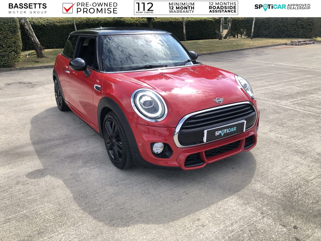 Mini Hatch Cooper Sport Red