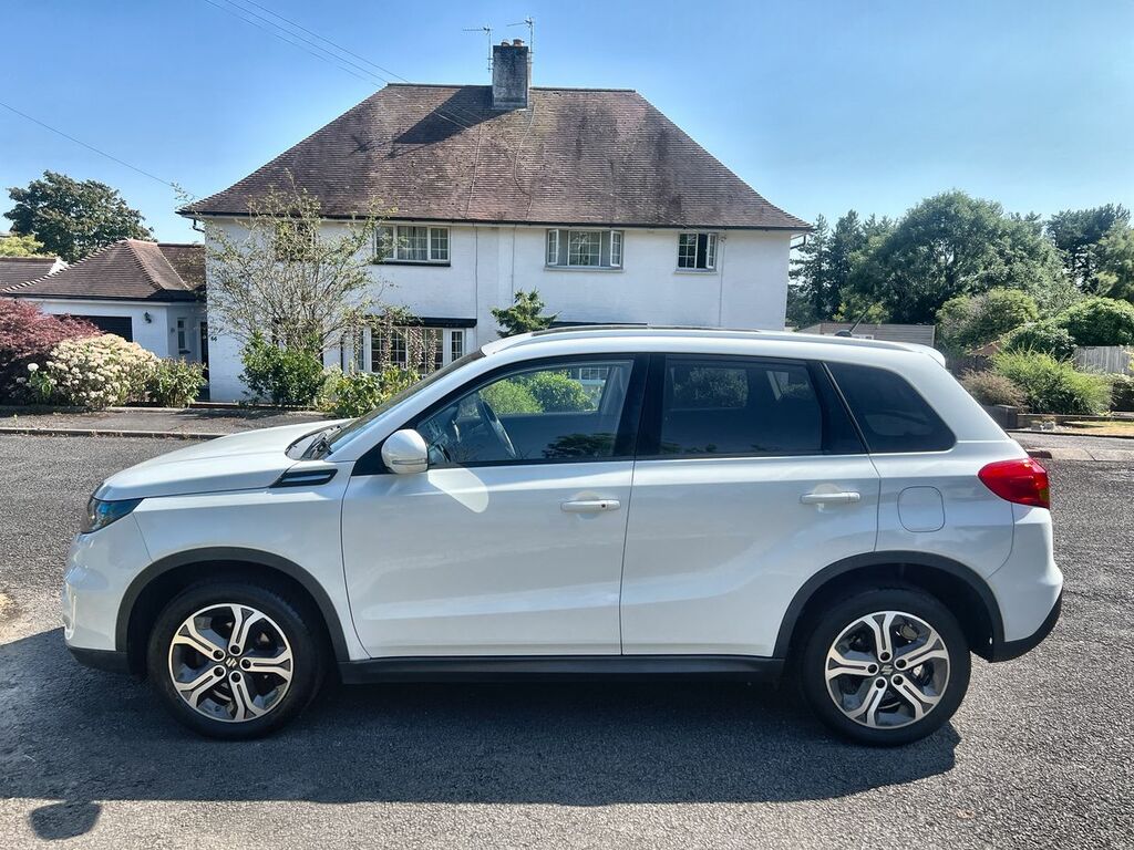 Suzuki Vitara Sz5 White #4
