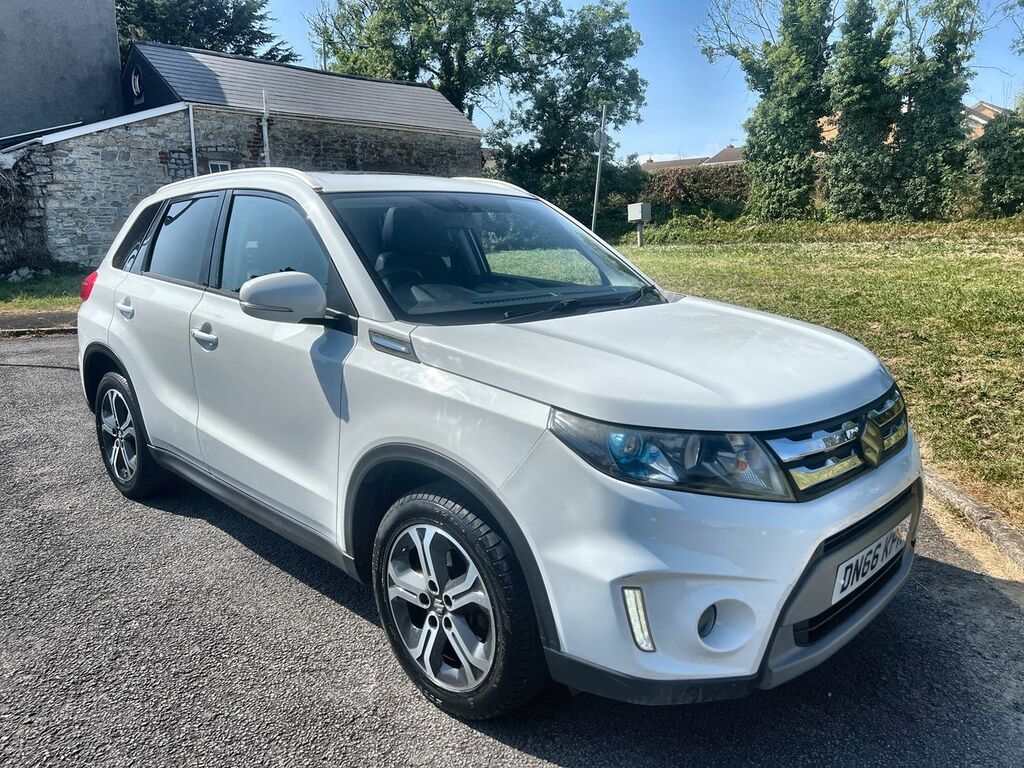 Suzuki Vitara Sz5 White