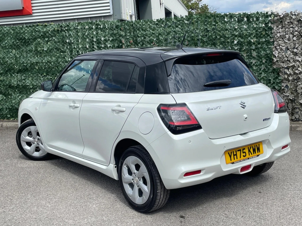 Suzuki Swift 1.2 Mhev Motion Euro 6 Ss YH75KWW White #3