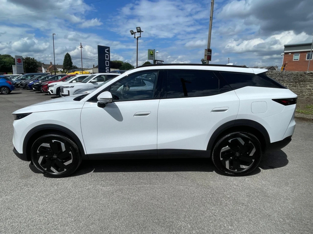 Omoda 7 1.5T Shs 18.4Kwh Knight Dht1 Euro 6 Ss White #3