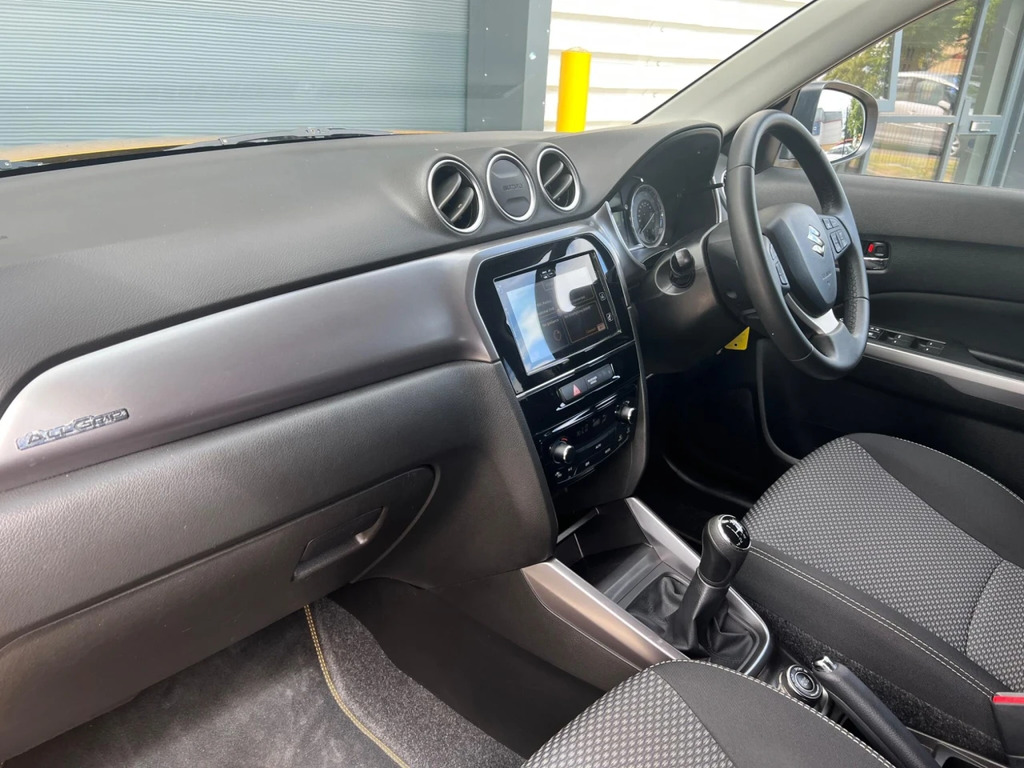 Suzuki Vitara 1.0 Boosterjet Sz-t Allgrip Euro 6 Ss Yellow #3