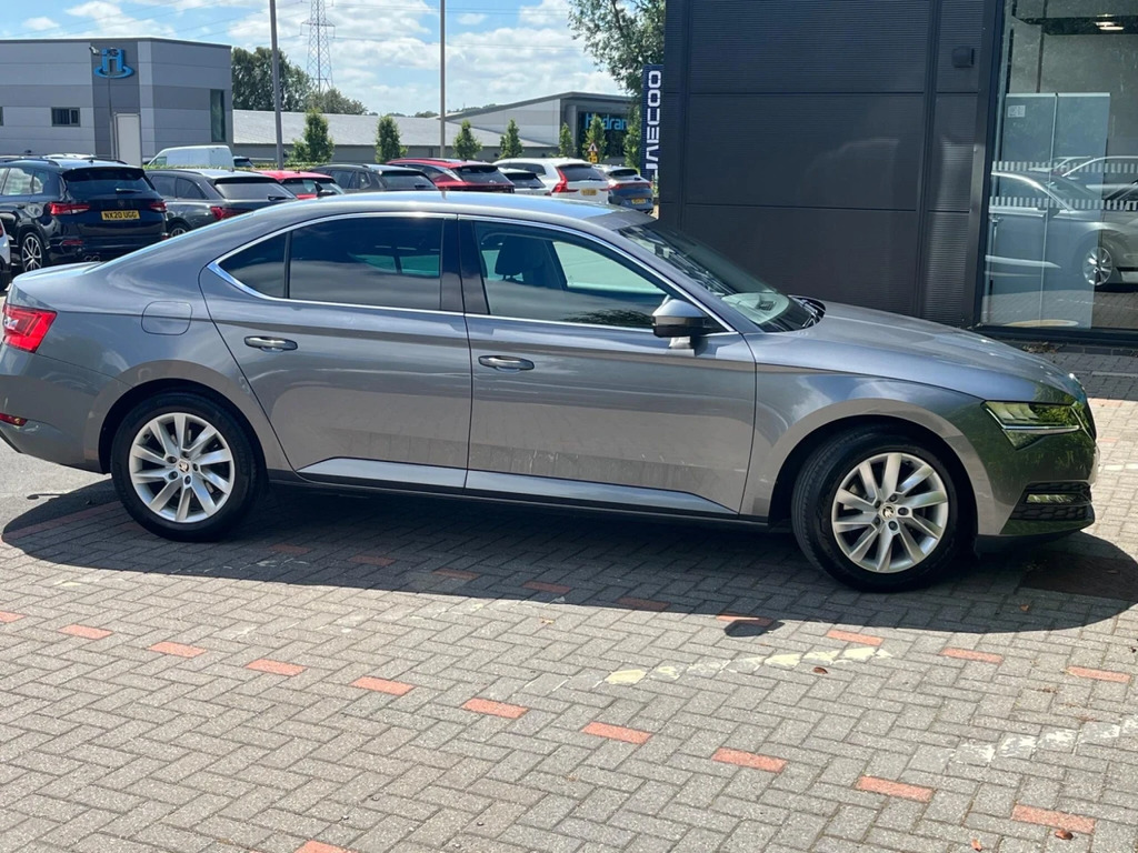 Skoda Superb 2.0 Tdi Se Technology Euro 6 Ss Grey #6