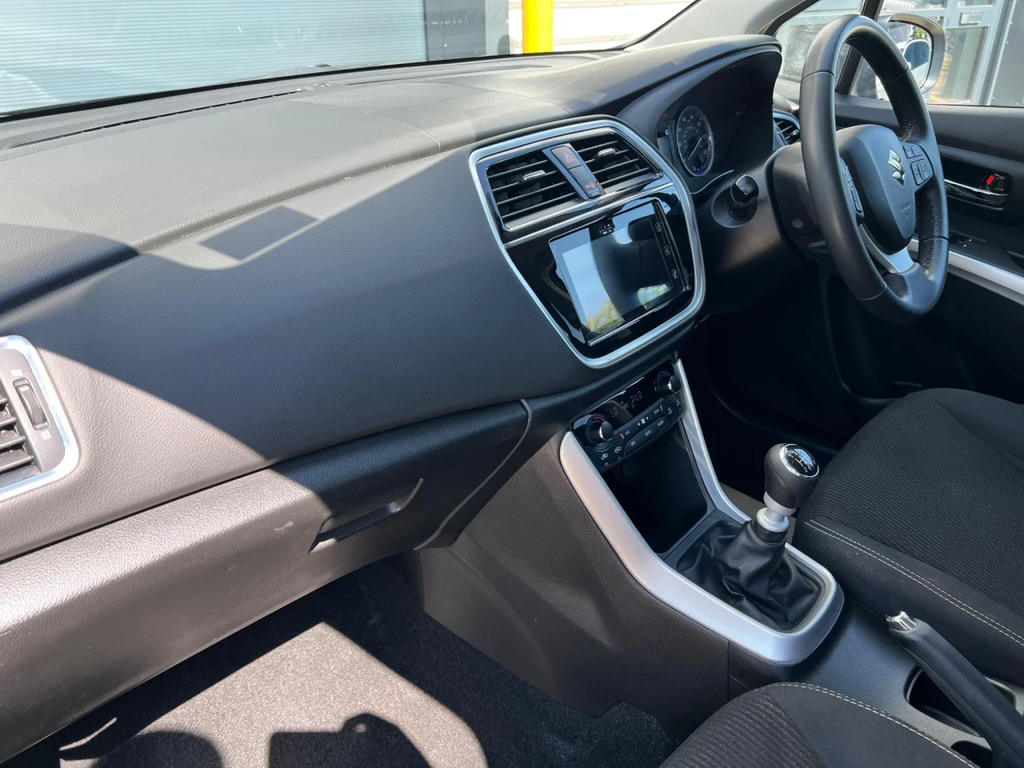 Suzuki SX4 S Cross 1.4 Boosterjet Mhev Sz-t Euro 6 Ss Black #4