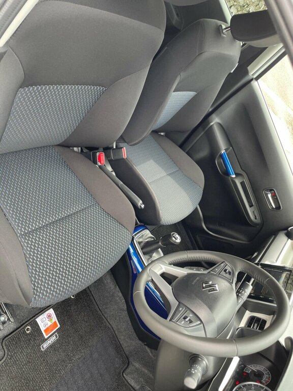 Suzuki Ignis Hatchback #9