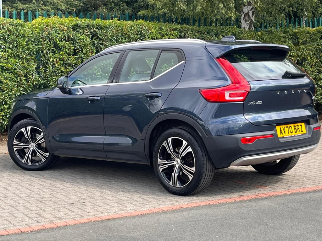 Volvo XC40 2.0 B4 Mhev Inscription Pro Euro 6 Ss AV70BRZ Blue #2