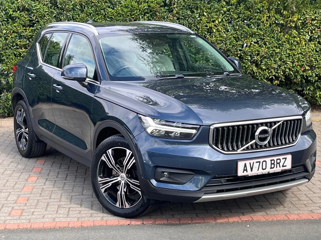 Volvo XC40 2.0 B4 Mhev Inscription Pro Euro 6 Ss AV70BRZ Blue