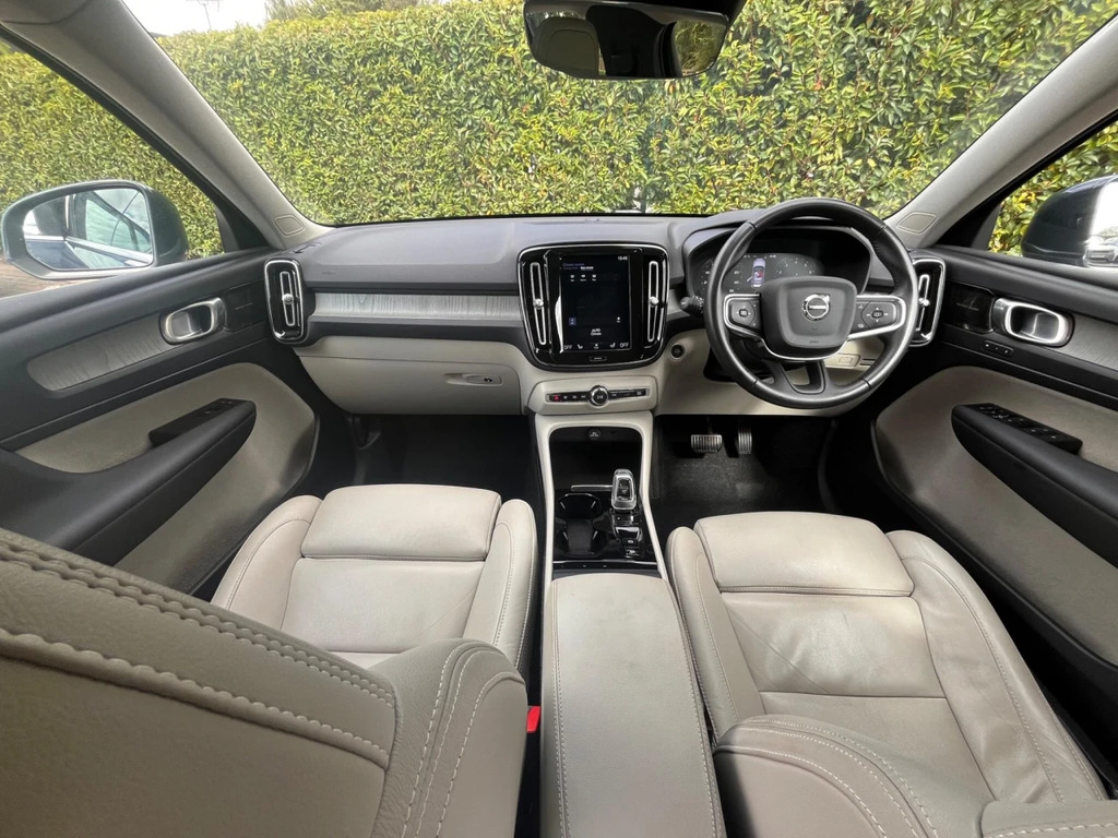 Volvo XC40 2.0 B4 Mhev Inscription Pro Euro 6 Ss AV70BRZ Blue #3