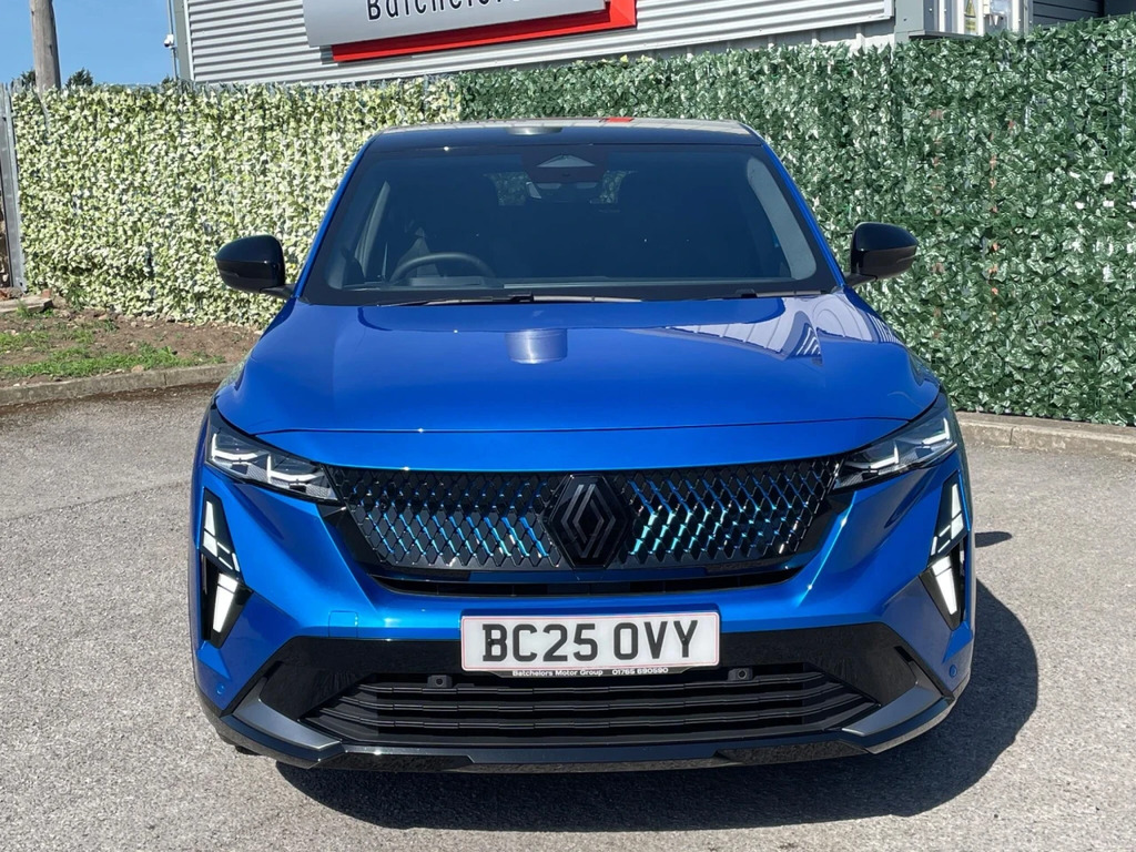 Renault Rafale E-tech Phev Atelier Alpine White #2