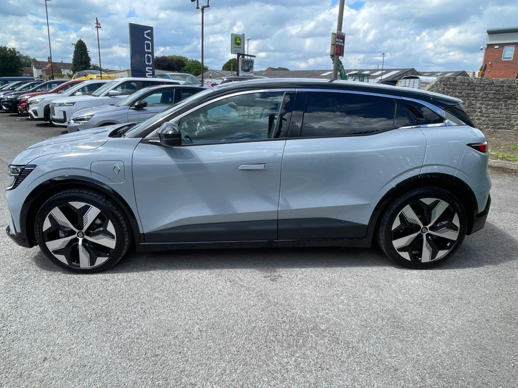 Renault Megane E-Tech Comfort Range 60Kwh Techno 22Kw Charger Grey #4