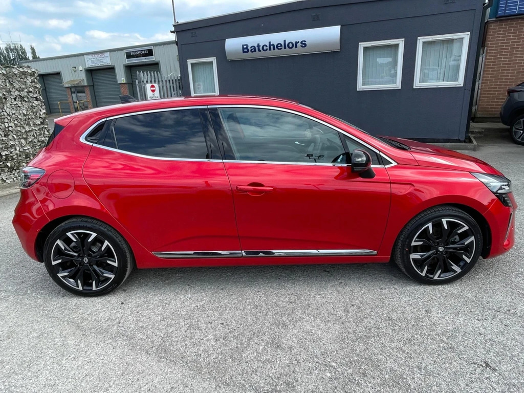 Renault Clio 1.6 E-tech Techno Euro 6 Ss YG24MPN Red #4
