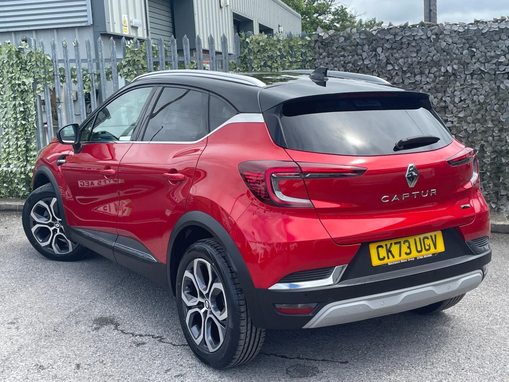 Renault Captur 1.6 E-tech Techno Euro 6 Ss CK73UGV Red #3