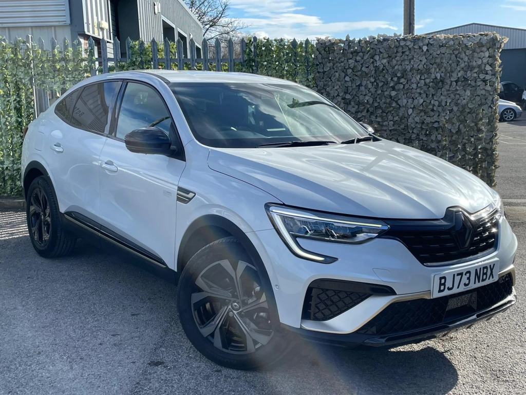Renault Arkana 1.6 E-tech E-tech Engineered 2Wd Euro 6 Ss White