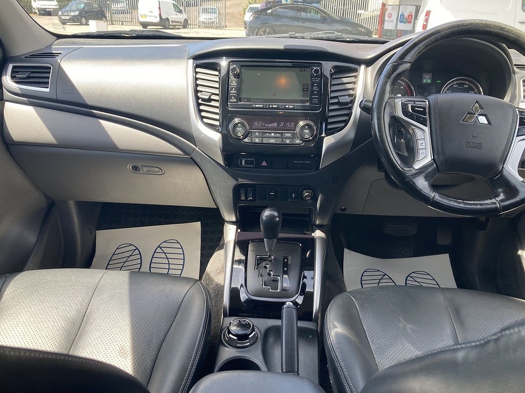 Mitsubishi L200 2.4 Di-d Barbarian Rare Svp II 54 Of 250 Double Grey #9