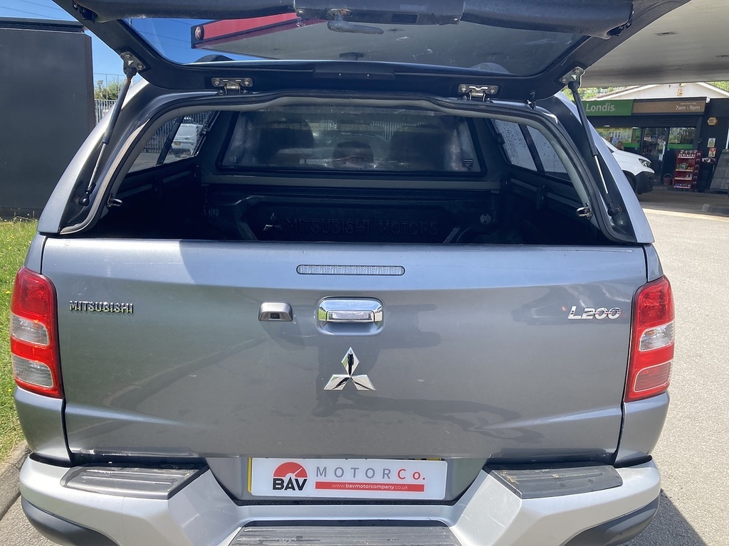Mitsubishi L200 2.4 Di-d Barbarian Rare Svp II 54 Of 250 Double Grey #18
