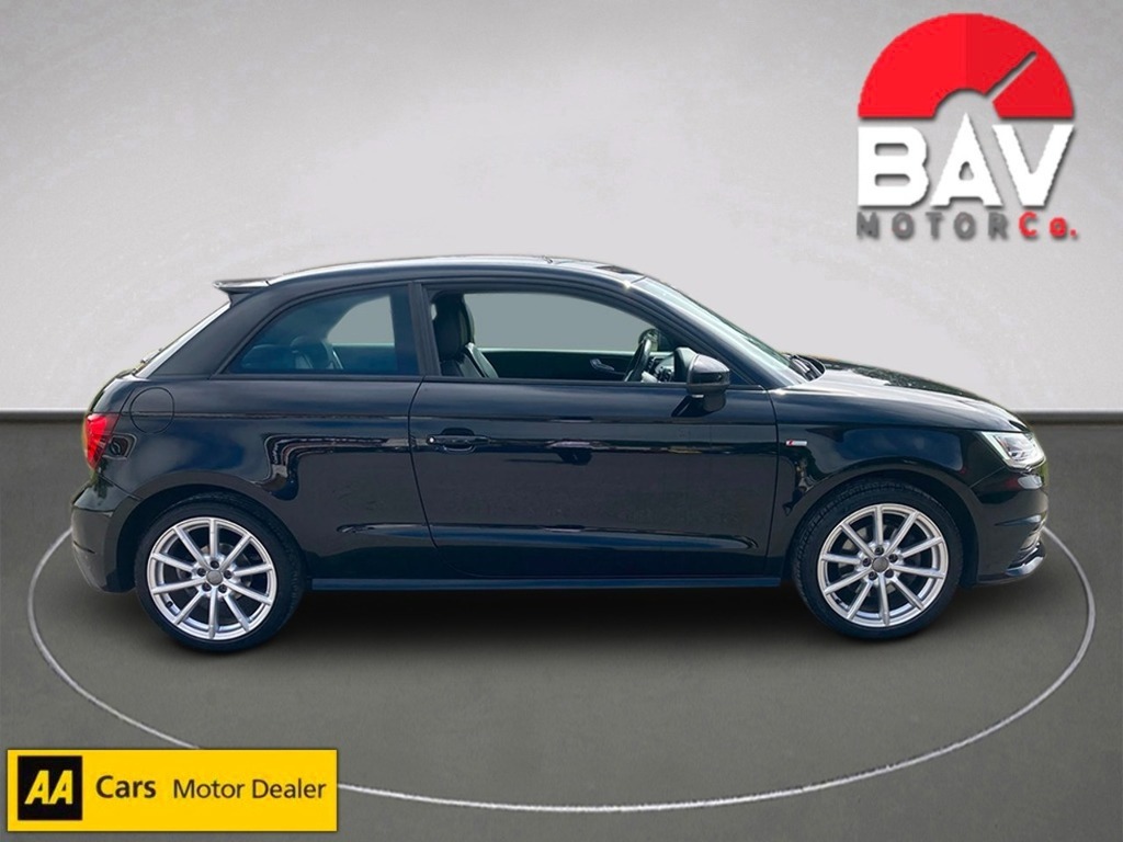 Audi A1 Tfsi S Line AU18XDE Black #2