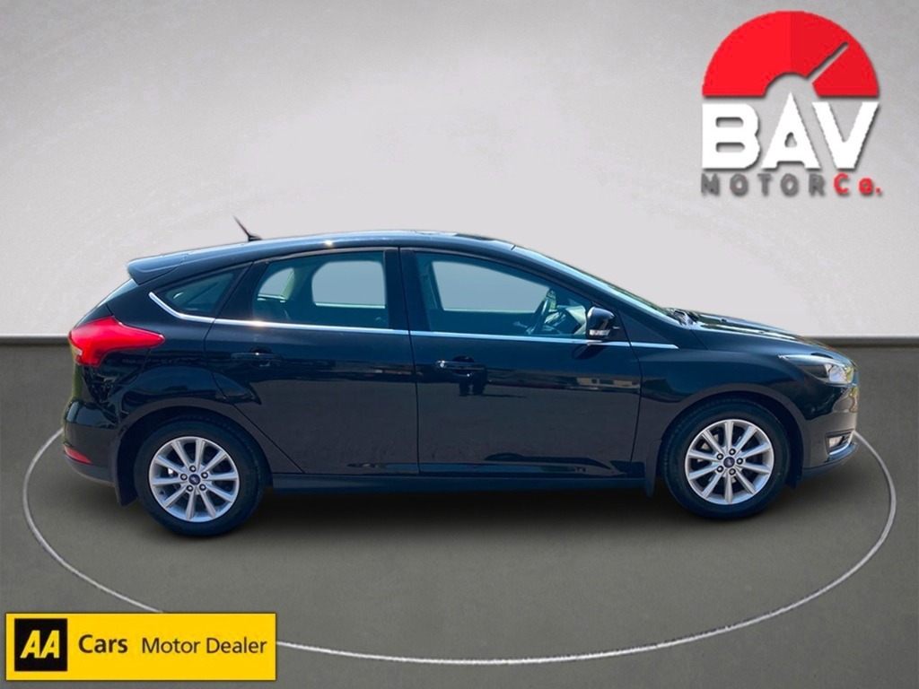 Ford Focus T Ecoboost Titanium KY66NXV Black #2