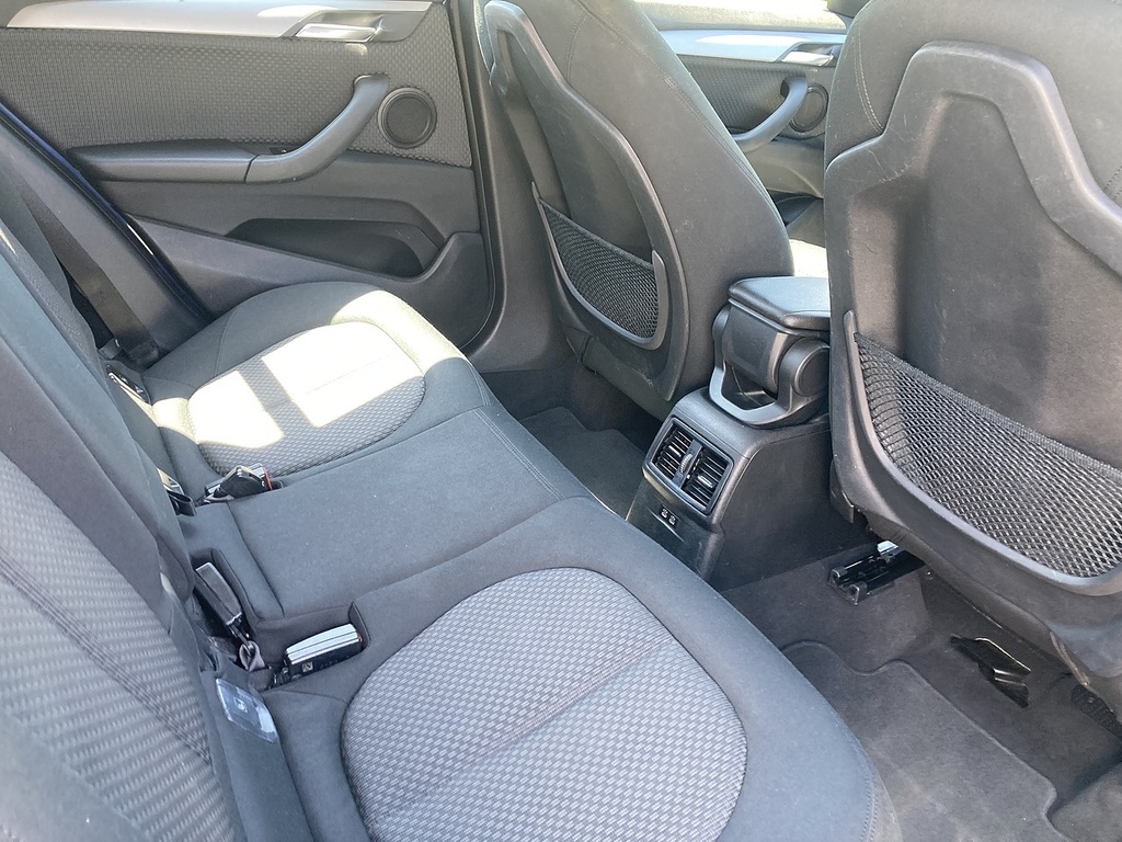 BMW X1 18I Se PJ21NWV Blue #4