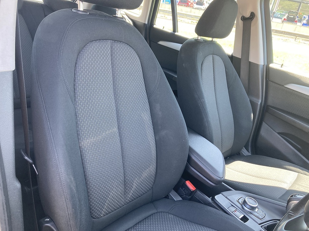 BMW X1 18I Se PJ21NWV Blue #3