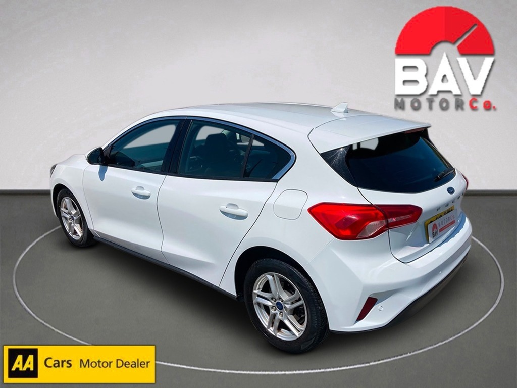 Ford Focus Ecoblue Zetec CJ19TCU White #5