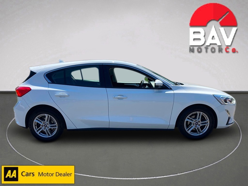 Ford Focus Ecoblue Zetec CJ19TCU White #2