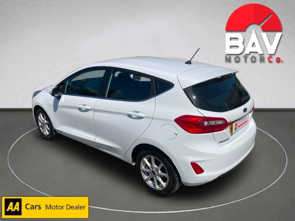 Ford Fiesta T Ecoboost Zetec CA18CYY White #5