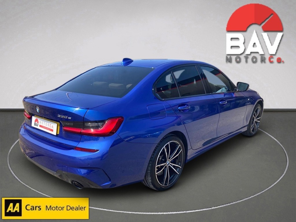 BMW 3 Series 330E M Sport RE70ZSK Blue #3