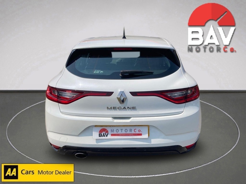 Renault Megane Tce Dynamique Nav White #4