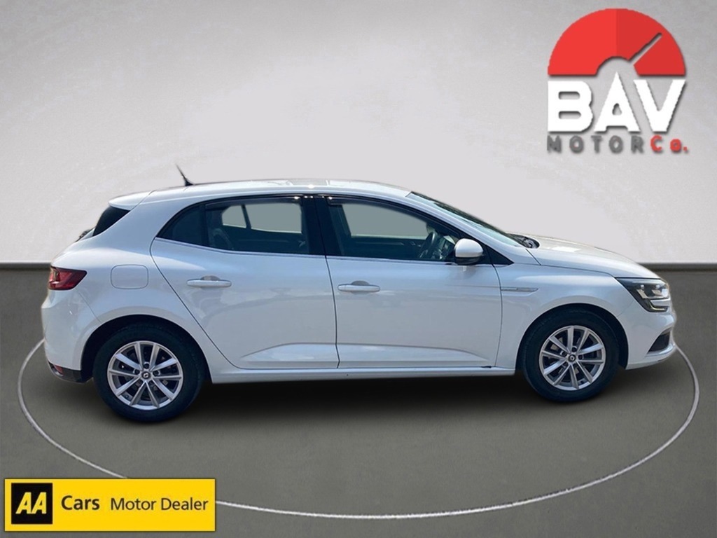 Renault Megane Tce Dynamique Nav White #2