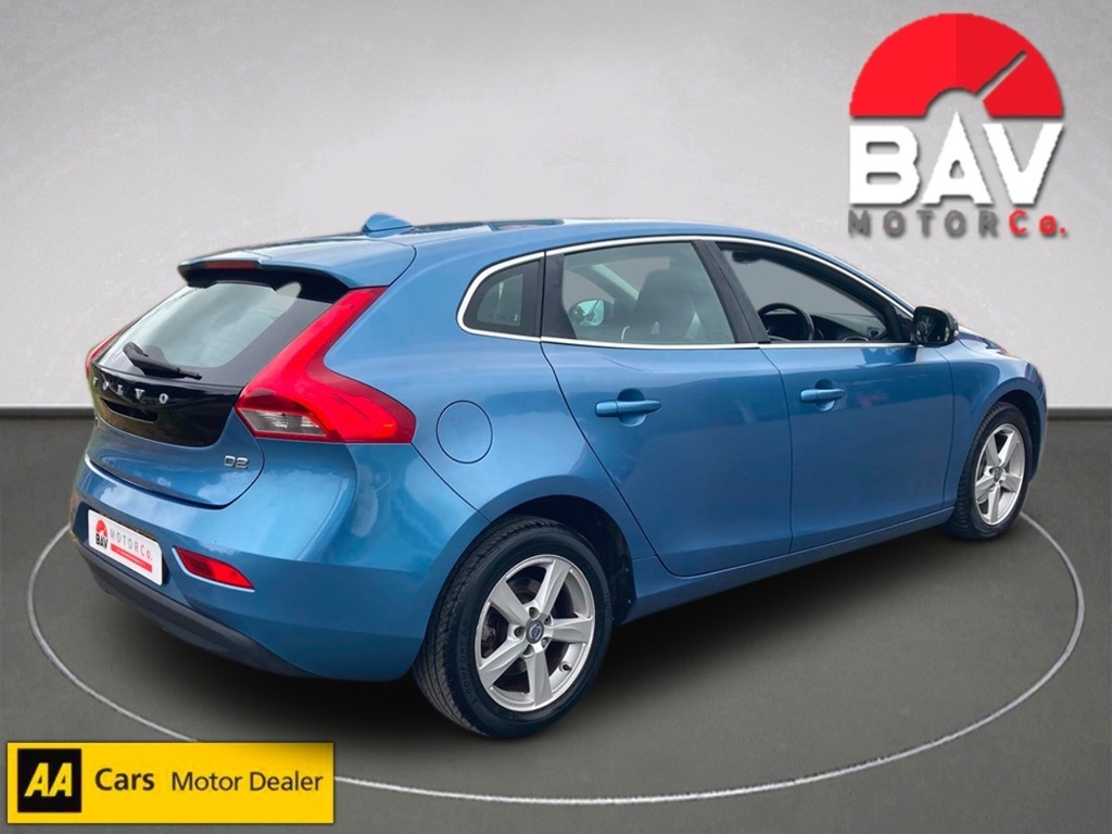 Volvo V40 D2 Se Blue #3