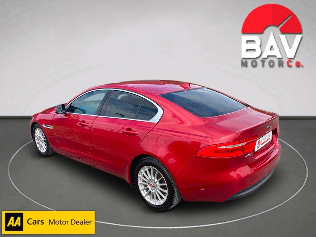 Jaguar XE D Prestige Red #5