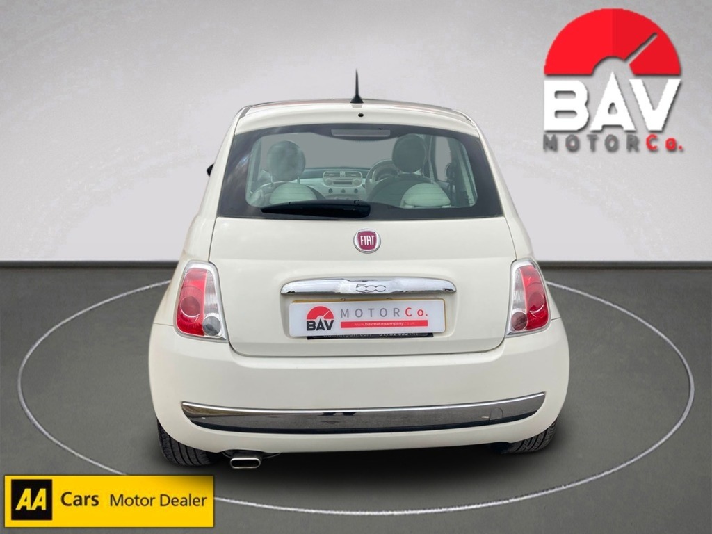 Fiat 500 Lounge White #4