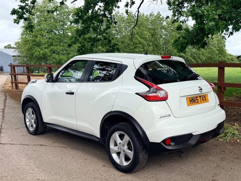 Nissan Juke 1.5 Dci 8V Visia White #5