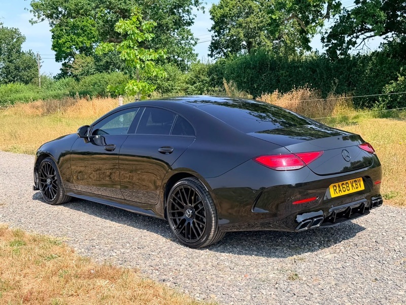 Mercedes-Benz CLS 2.9 Cls350d Amg Line Black #4