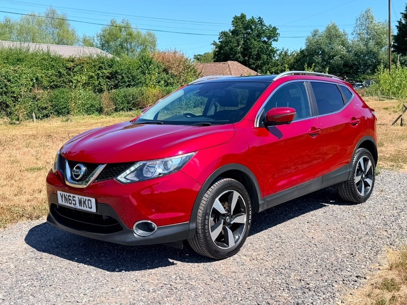 Nissan Qashqai 1.5 Dci N-tec Suv Red #4