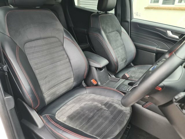 Ford Kuga Ecoboost Duratec 14.4Kwh St-line LC22ZZA White #3