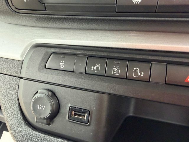 Peugeot Traveller Traveller Active Standard Blue Hdi Red #39