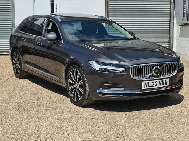 2022 Volvo V90