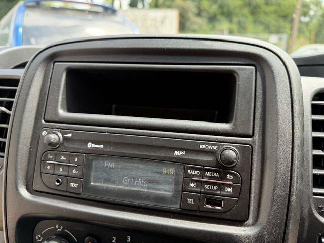 Nissan NV300 2.0 Dci 30 Acenta Panel Van L2 H White #16
