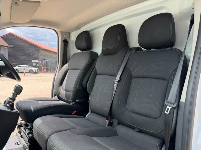 Nissan NV300 2.0 Dci 30 Acenta Panel Van L2 H White #23