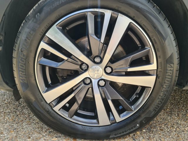 Peugeot 5008 1.5 Bluehdi Active Premium Black #38