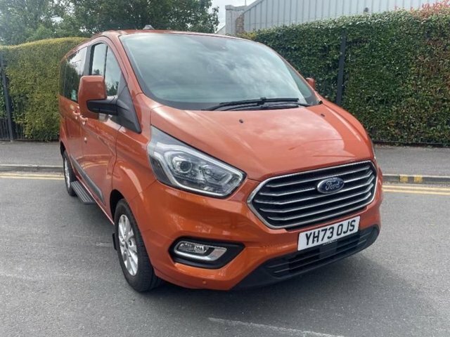 Ford Tourneo Custom 320 Ecoblue Zetec Minibus Orange