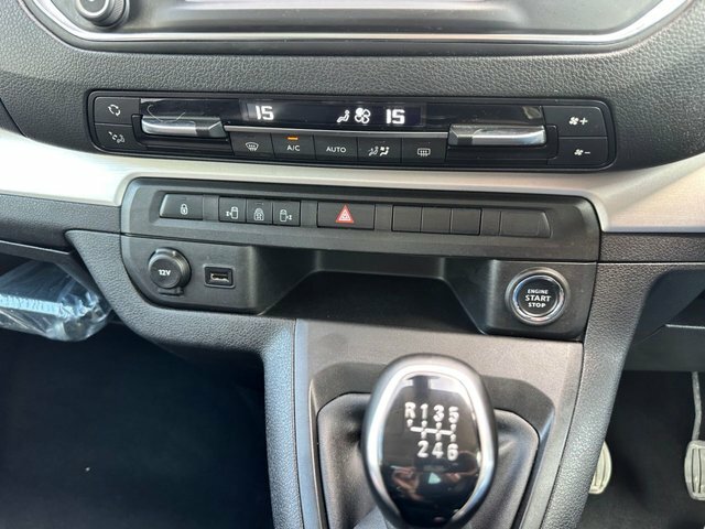 Vauxhall Vivaro 2.0 Turbo D 3100 Sportive L2 H1 Euro 6 Ss #45