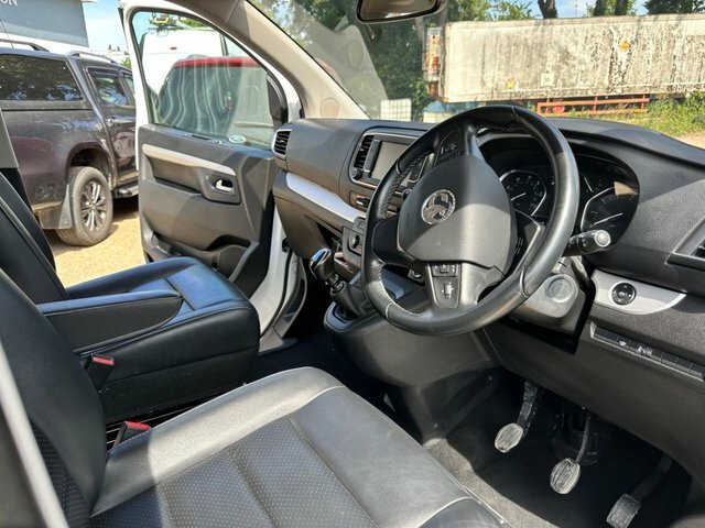 Vauxhall Vivaro 2.0 Turbo D 3100 Sportive L2 H1 Euro 6 Ss #30