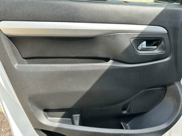 Vauxhall Vivaro 2.0 Turbo D 3100 Sportive L2 H1 Euro 6 Ss #51
