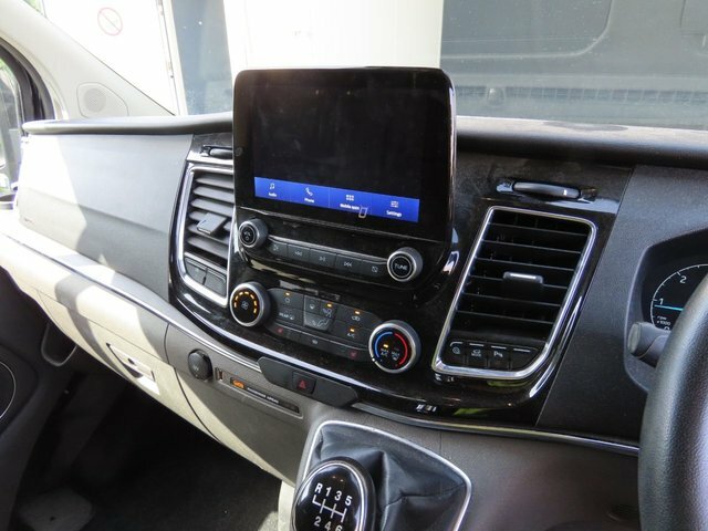 Ford Tourneo Custom 2022 2.0 320 Ecoblue Sport Minibus Double Cab Spor Grey #7