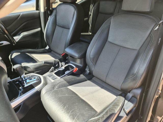 Nissan Navara Dci N-guard Pickup Black #3