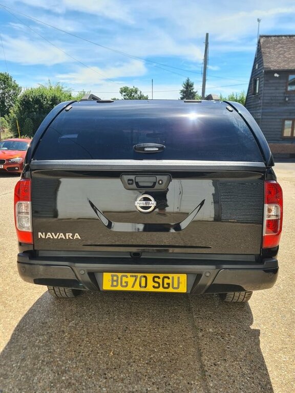Nissan Navara Double Cab Pick Up Tekna 2.3Dci 190 Tt 4Wd White #10